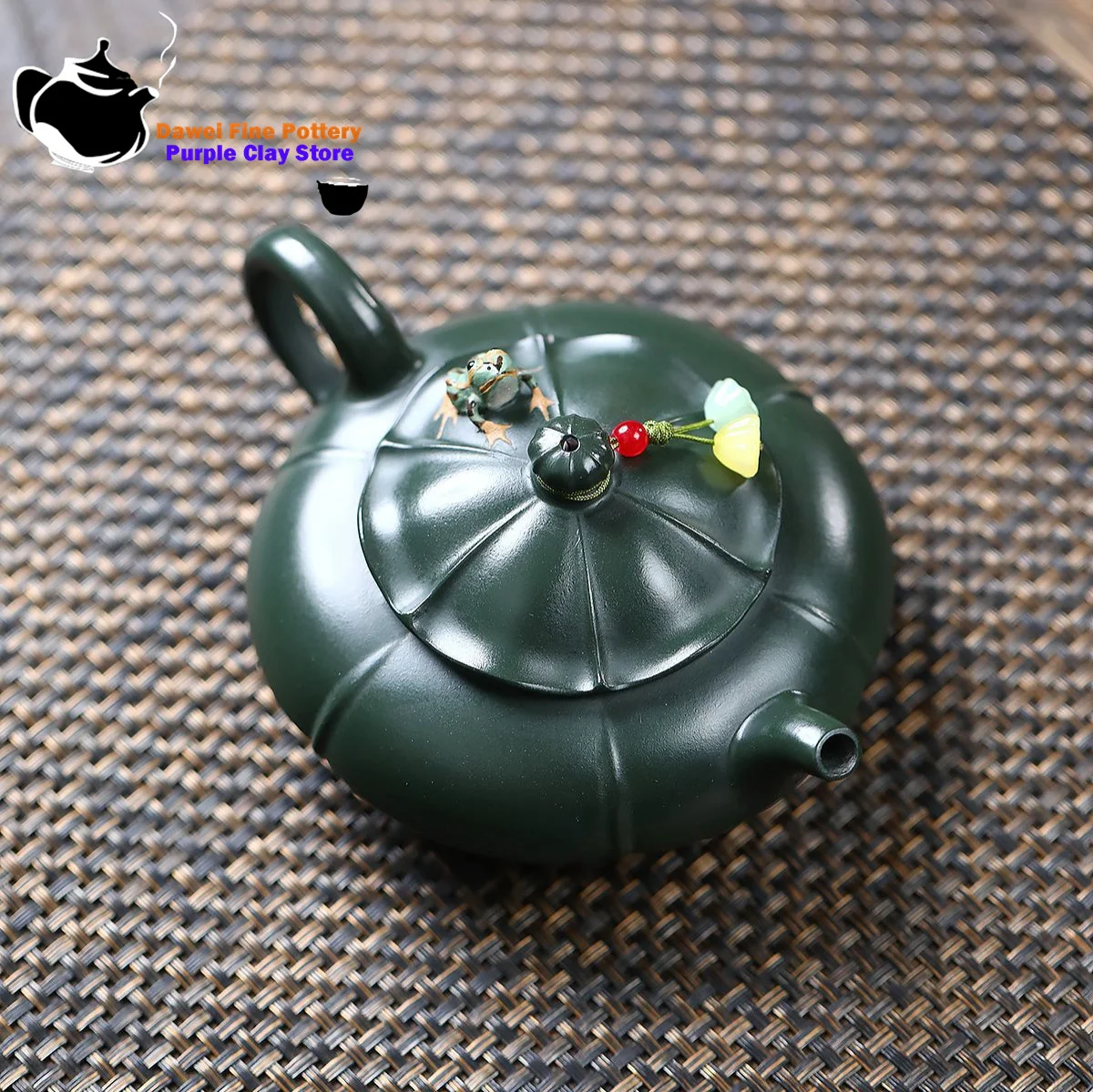 Yixing handmade purple clay teapot, original ore, green clay, frog, lotus shadow, Kung Fu tea set, Chinese teapot, health pot
Yixing handmade purple clay teapot, original ore, green clay, frog, lotus shadow, Kung Fu tea set, Chinese teapot, health pot