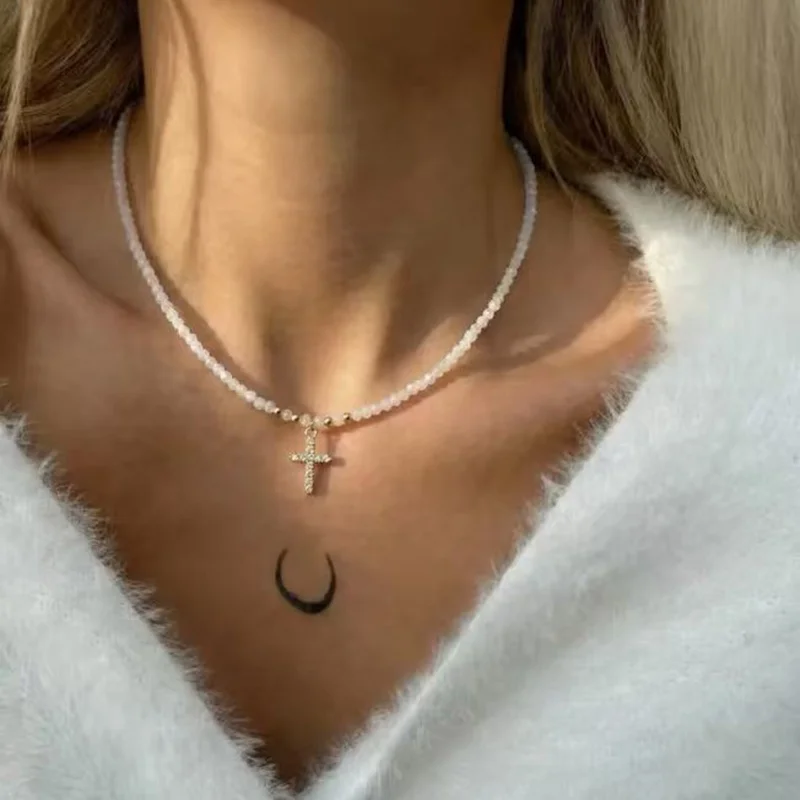 New Vintage Glass Crystal Cross Pendant Necklace for Women Fashion Creative Handmade Beading Clavicle Chain Party Wedding Gift
New Vintage Glass Crystal Cross Pendant Necklace for Women Fashion Creative Handmade Beading Clavicle Chain Party Wedding Gift