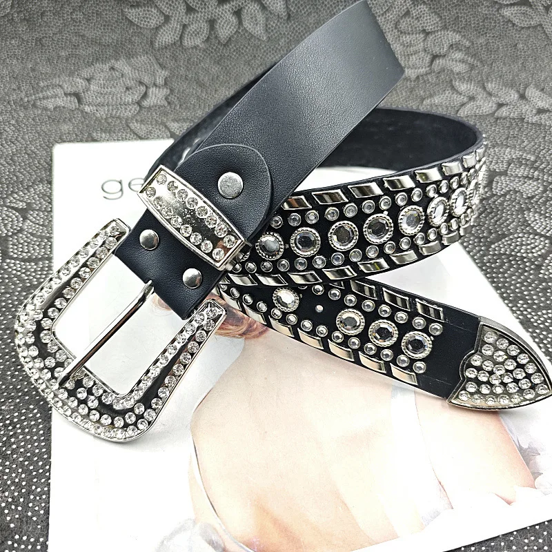 Широкий ремень Y2K Millennium Hot Girl Dark Series с водными стразами, нишевый дизайн, металлический панк-стиль, персонализированные аксессуары
Широкий ремень Y2K Millennium Hot Girl Dark Series с водными стразами, нишевый дизайн, металлический панк-стиль, персонализированные аксессуары