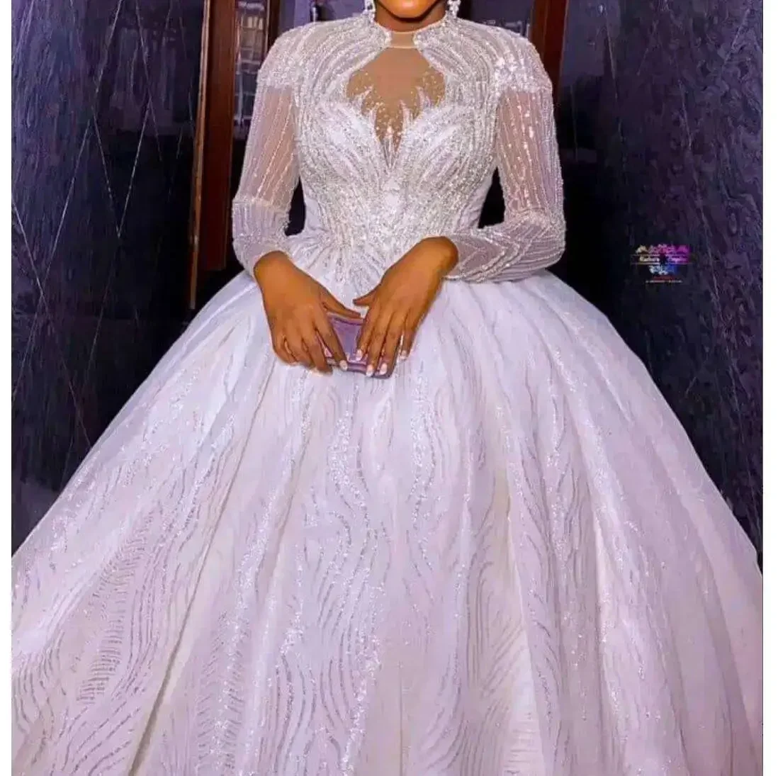 Великолепное прозрачное бальное платье с высоким воротом и длинными рукавами по индивидуальному заказу, свадебное платье с кружевной аппликацией и блестками, большие размеры, свадебные платья на заказ
Великолепное прозрачное бальное платье с высоким воротом и длинными рукавами по индивидуальному заказу, свадебное платье с кружевной аппликацией и блестками, большие размеры, свадебные платья на заказ