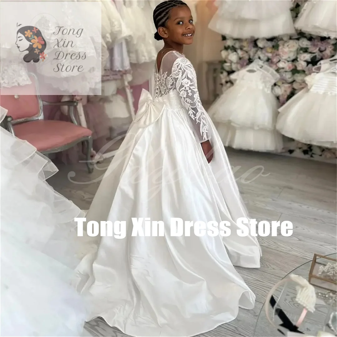 Customized Flower Girl Dresses for Wedding Appliqued Sheer Neck Children Birthday Party Gowns Bows Kids First Communion Dresses
Customized Flower Girl Dresses for Wedding Appliqued Sheer Neck Children Birthday Party Gowns Bows Kids First Communion Dresses