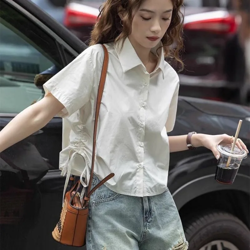 Women Summer Simplicity Loose Office Lady Solid Color Polo Collar Short Sleeve Shirts Ladies Sweet Lacing All-match Casual Tops
Women Summer Simplicity Loose Office Lady Solid Color Polo Collar Short Sleeve Shirts Ladies Sweet Lacing All-match Casual Tops