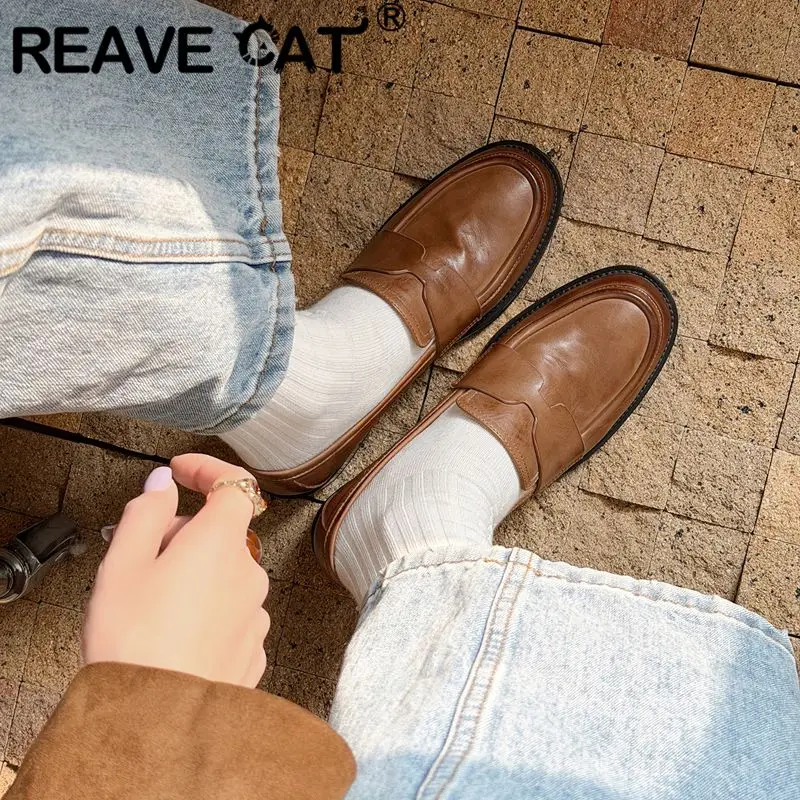 REAVE CAT Apricot Full Grain Leather Women Flats Round Toe Slip On Loafers Soft Comfortable Leisure Daily Shoes Large Size 40
REAVE CAT Apricot Full Grain Leather Women Flats Round Toe Slip On Loafers Soft Comfortable Leisure Daily Shoes Large Size 40