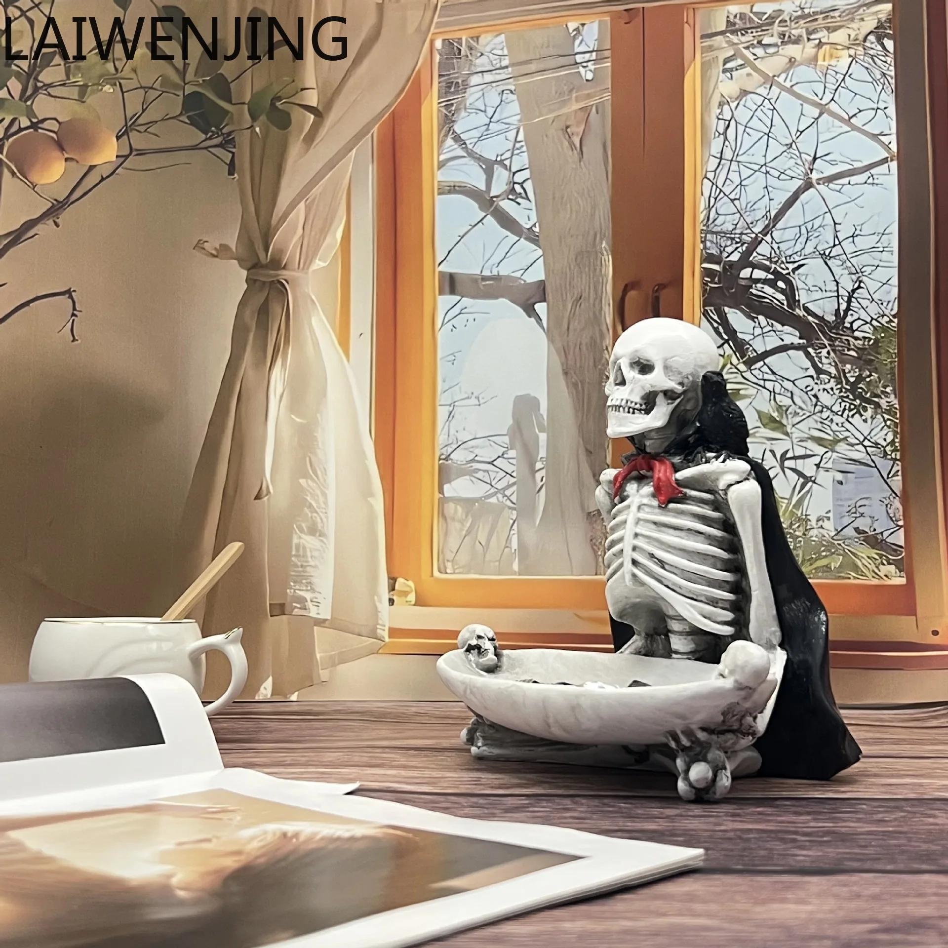 SGF Cloak Tray New Creative Desktop Storage Decoration Resin Ornament Craft
SGF Cloak Tray New Creative Desktop Storage Decoration Resin Ornament Craft