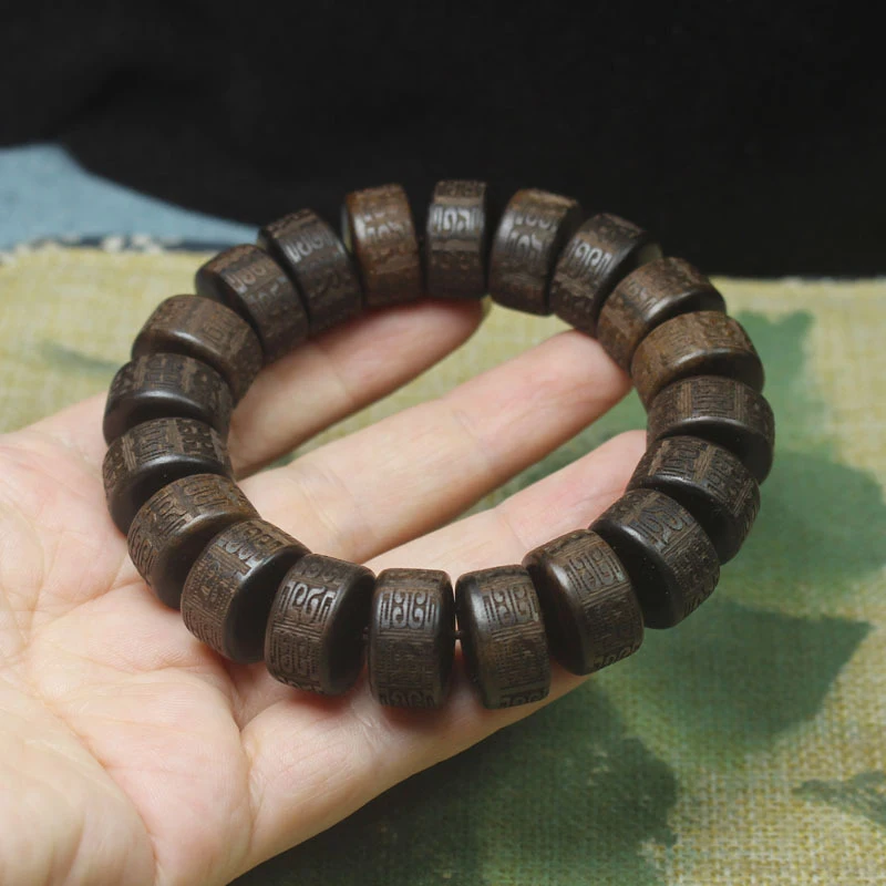 Cheng Guibao agarwood wheel Buddhist prayer beads bracelet with engraved patterns, hand accessory for men and women, colle
Cheng Guibao agarwood wheel Buddhist prayer beads bracelet with engraved patterns, hand accessory for men and women, colle