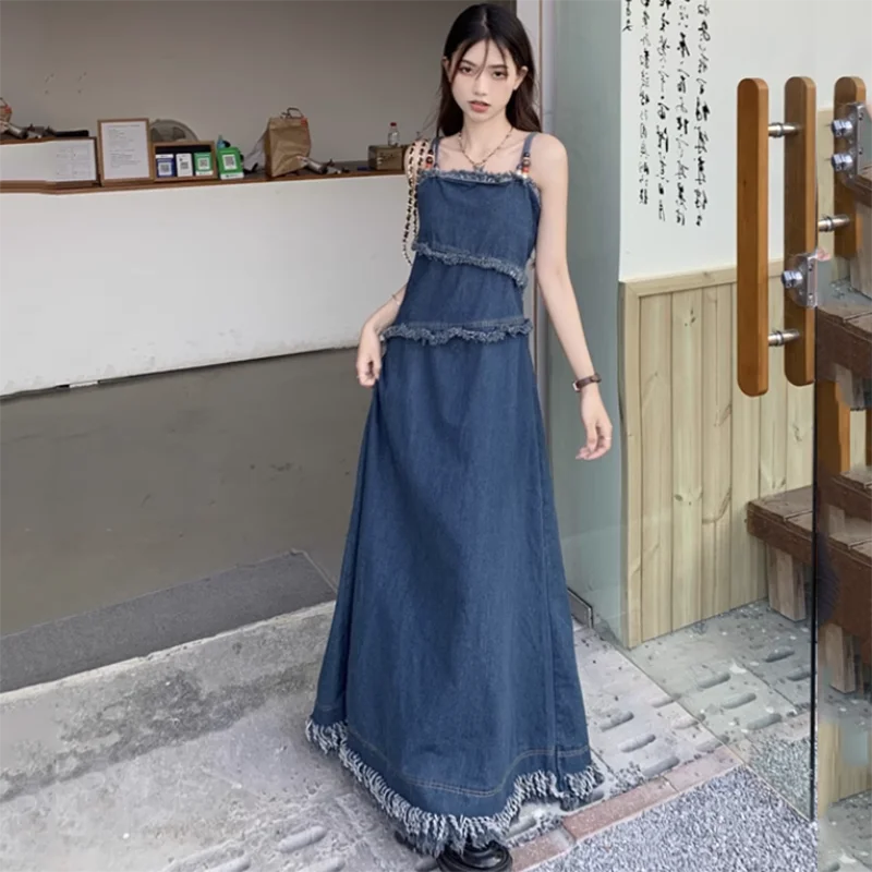 Retro Tassel Jeans Suspender Dresses Women's New Summer Fashion Design Backless Sexy Lace-Up Waist Sleeveless Denim Long Dress
Retro Tassel Jeans Suspender Dresses Women's New Summer Fashion Design Backless Sexy Lace-Up Waist Sleeveless Denim Long Dress