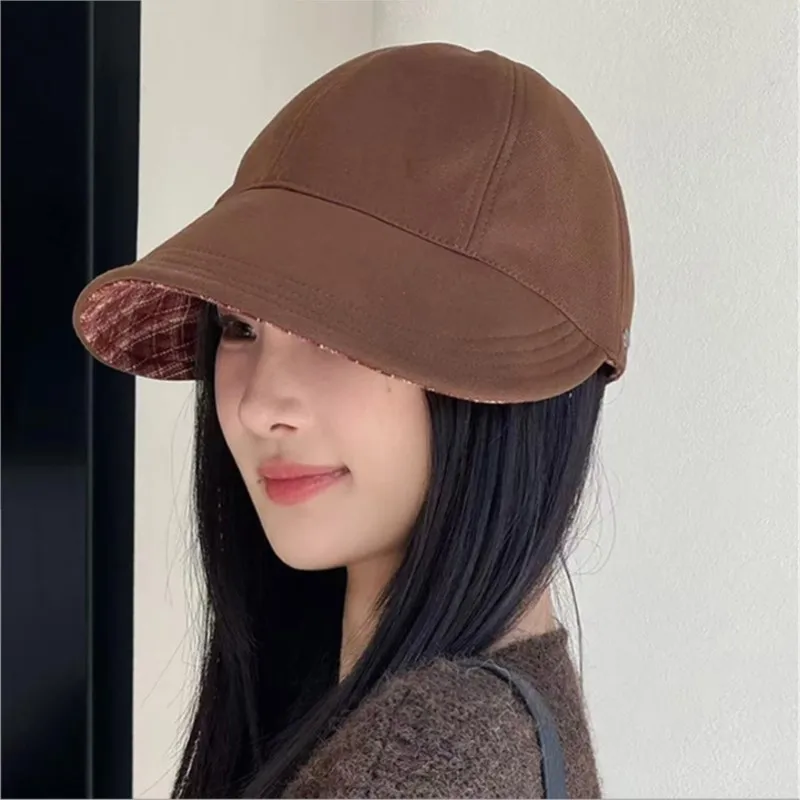A new double-sided checkered children's small outdoor casual and versatile woolen fisherman's hat that shows off one's face
A new double-sided checkered children's small outdoor casual and versatile woolen fisherman's hat that shows off one's face