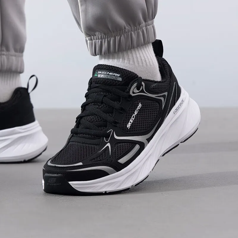 Skecher men's shoes 2025 spring new sports shoes fitness training cushioned wear breathable fashion running shoes 232844-BKW
Skecher men's shoes 2025 spring new sports shoes fitness training cushioned wear breathable fashion running shoes 232844-BKW