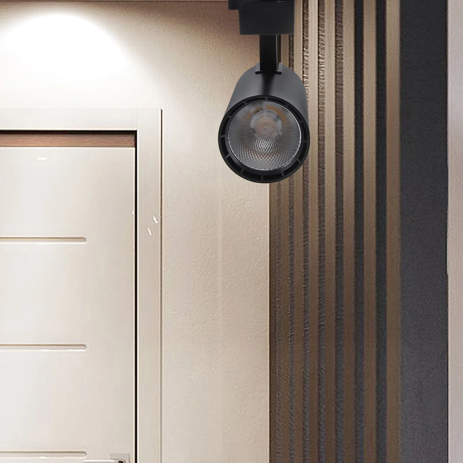 LED Track Light 12W Black Shell Warm Light Adjustable Head for Interior Kitchen Dressing Room Retail Display Accent Spotlight
LED Track Light 12W Black Shell Warm Light Adjustable Head for Interior Kitchen Dressing Room Retail Display Accent Spotlight