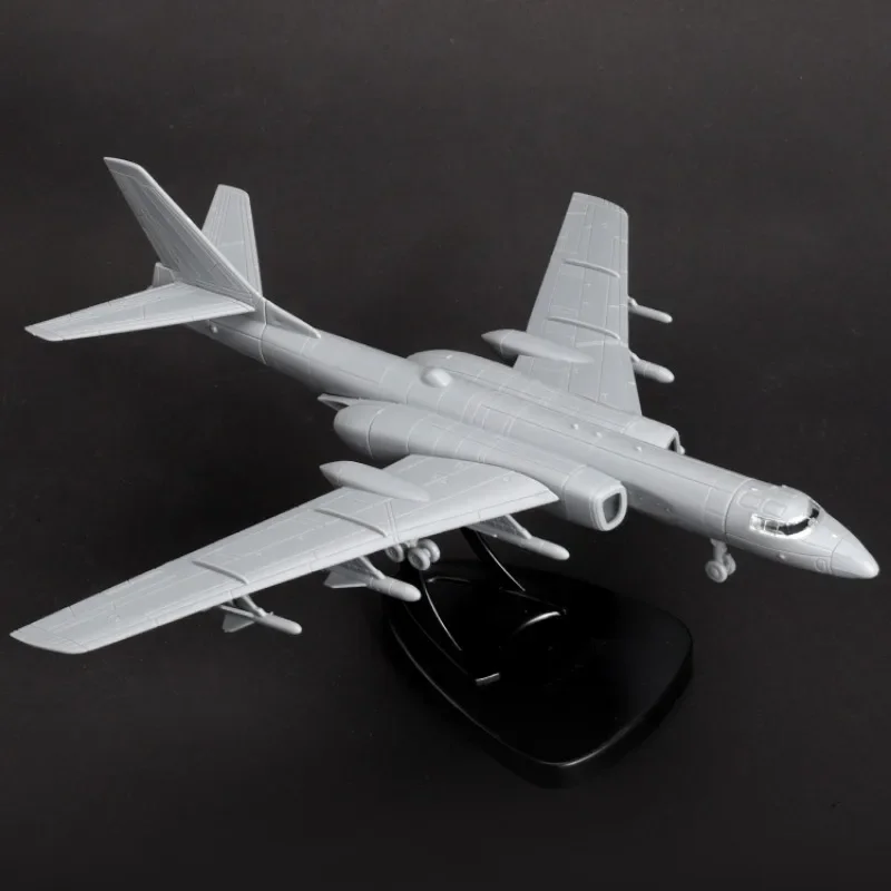 1/144 Китай H-6K Ares Bomber 4D Сборная модель самолета Пластиковая сборка Игрушка для мальчика-истребителя
1/144 Китай H-6K Ares Bomber 4D Сборная модель самолета Пластиковая сборка Игрушка для мальчика-истребителя