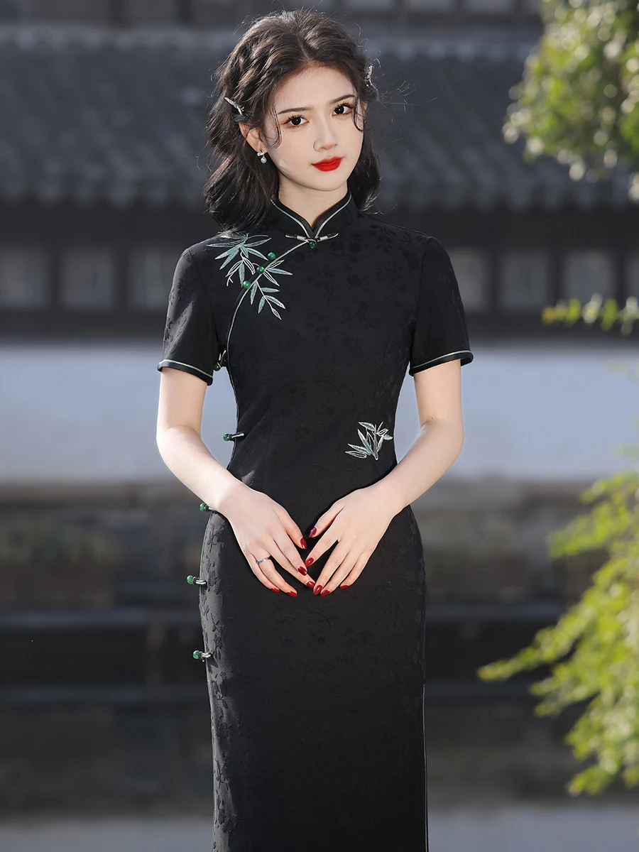 Black Dress Retro Chinese Style Women's New Fashion Daily Wear Embroidered Short Sleeve Low Slit Polyester Fiber
Black Dress Retro Chinese Style Women's New Fashion Daily Wear Embroidered Short Sleeve Low Slit Polyester Fiber