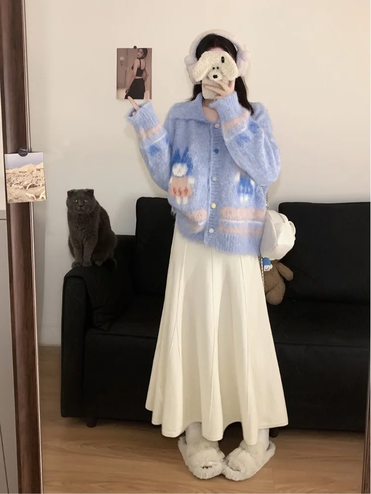 plus Size Women's Soft Style Cartoon Mink Collar Top Coat Autumn Winter High Waist Skirt Set Korean Loose Fit Long Sleeve
plus Size Women's Soft Style Cartoon Mink Collar Top Coat Autumn Winter High Waist Skirt Set Korean Loose Fit Long Sleeve