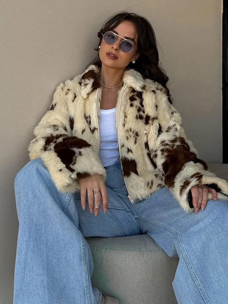 Women Fashion Leopard Print Short Faux Fur Jacket Full Sleeve Zipper Loose Outerwear Lady Winter Daily Commuting Street Jackets
Women Fashion Leopard Print Short Faux Fur Jacket Full Sleeve Zipper Loose Outerwear Lady Winter Daily Commuting Street Jackets