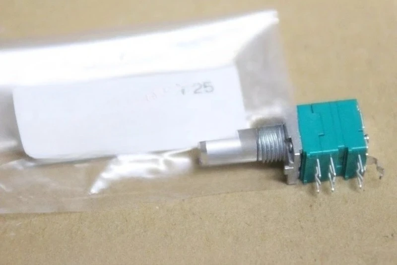Suitable for Pioneer DJM-800 TRIM Input Volume, Gain Potentiometer DCS1089
Suitable for Pioneer DJM-800 TRIM Input Volume, Gain Potentiometer DCS1089