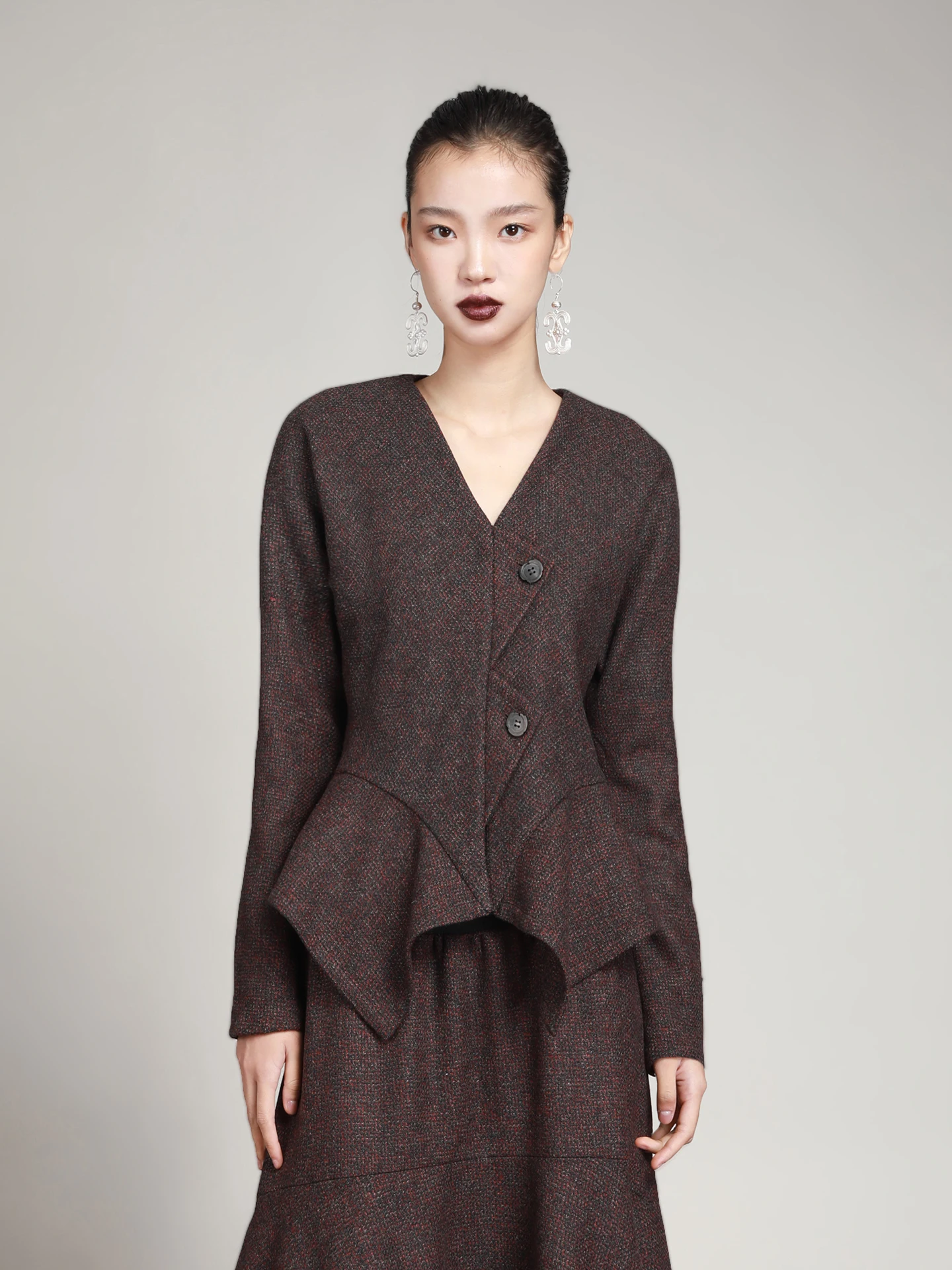 Зимнее модное шерстяное пальто Miahan: твид с 3D-кроем, отделка из пряжи, однобортная застежка на пуговицу
Зимнее модное шерстяное пальто Miahan: твид с 3D-кроем, отделка из пряжи, однобортная застежка на пуговицу