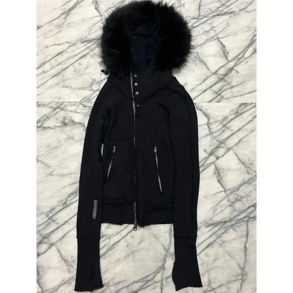Slim Fit Short Coat with Big Fur Collar Japanese Harajuku Style V Series Rock Visual Department Early Taste Women's Jacket
Slim Fit Short Coat with Big Fur Collar Japanese Harajuku Style V Series Rock Visual Department Early Taste Women's Jacket