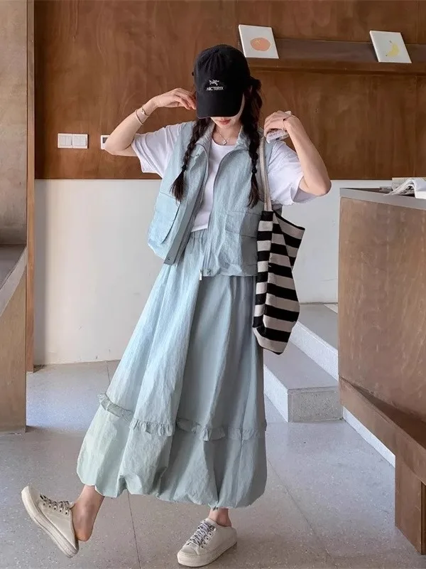plus Size Women's Korean Style Casual Summer Set Vest And Skirt Two-Piece Suit Sunscreen Loose Fit High Waist A-Line Skirt
plus Size Women's Korean Style Casual Summer Set Vest And Skirt Two-Piece Suit Sunscreen Loose Fit High Waist A-Line Skirt