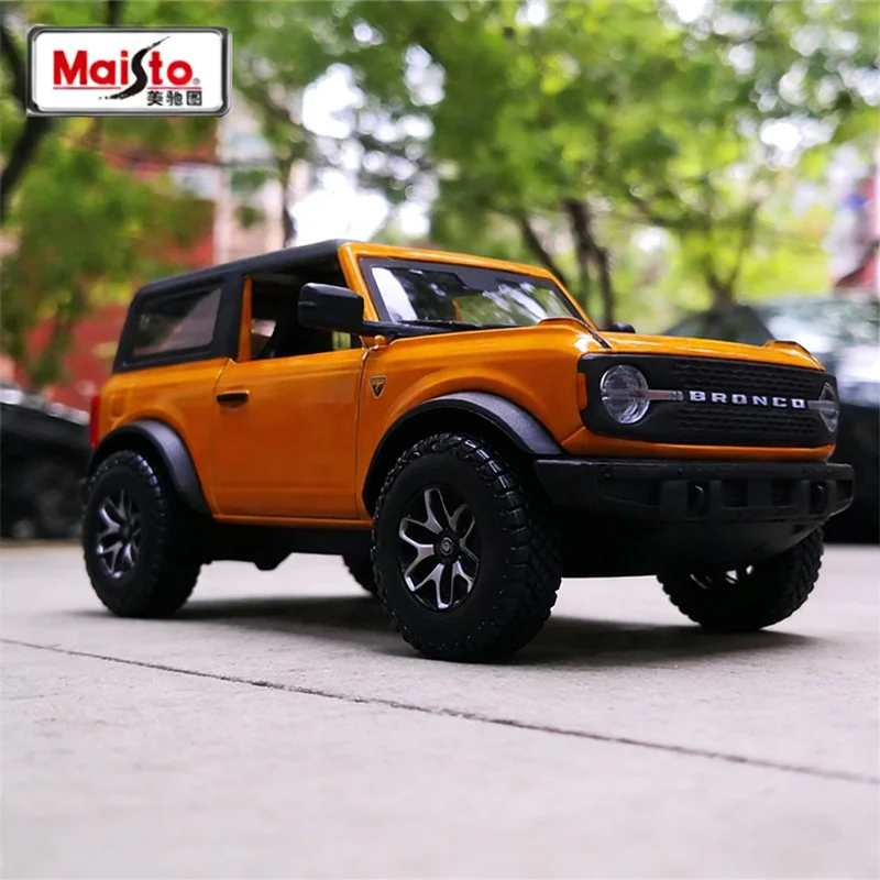 1/24 2021 Ford Bronco Lima Badlands SUV Alloy Car Model Diecast Metal Toy Off-road Vehicle Model Simulation Collection Kids Gift
1/24 2021 Ford Bronco Lima Badlands SUV Alloy Car Model Diecast Metal Toy Off-road Vehicle Model Simulation Collection Kids Gift