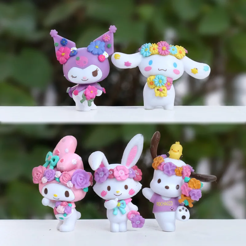 Фигурки серии Sanrio Hello Kitty Kuromi Kawaii, игрушка, аниме, персонаж Cinnamoroll, мультяшная кукла, декоративный комплект для праздничных подарков
Фигурки серии Sanrio Hello Kitty Kuromi Kawaii, игрушка, аниме, персонаж Cinnamoroll, мультяшная кукла, декоративный комплект для праздничных подарков