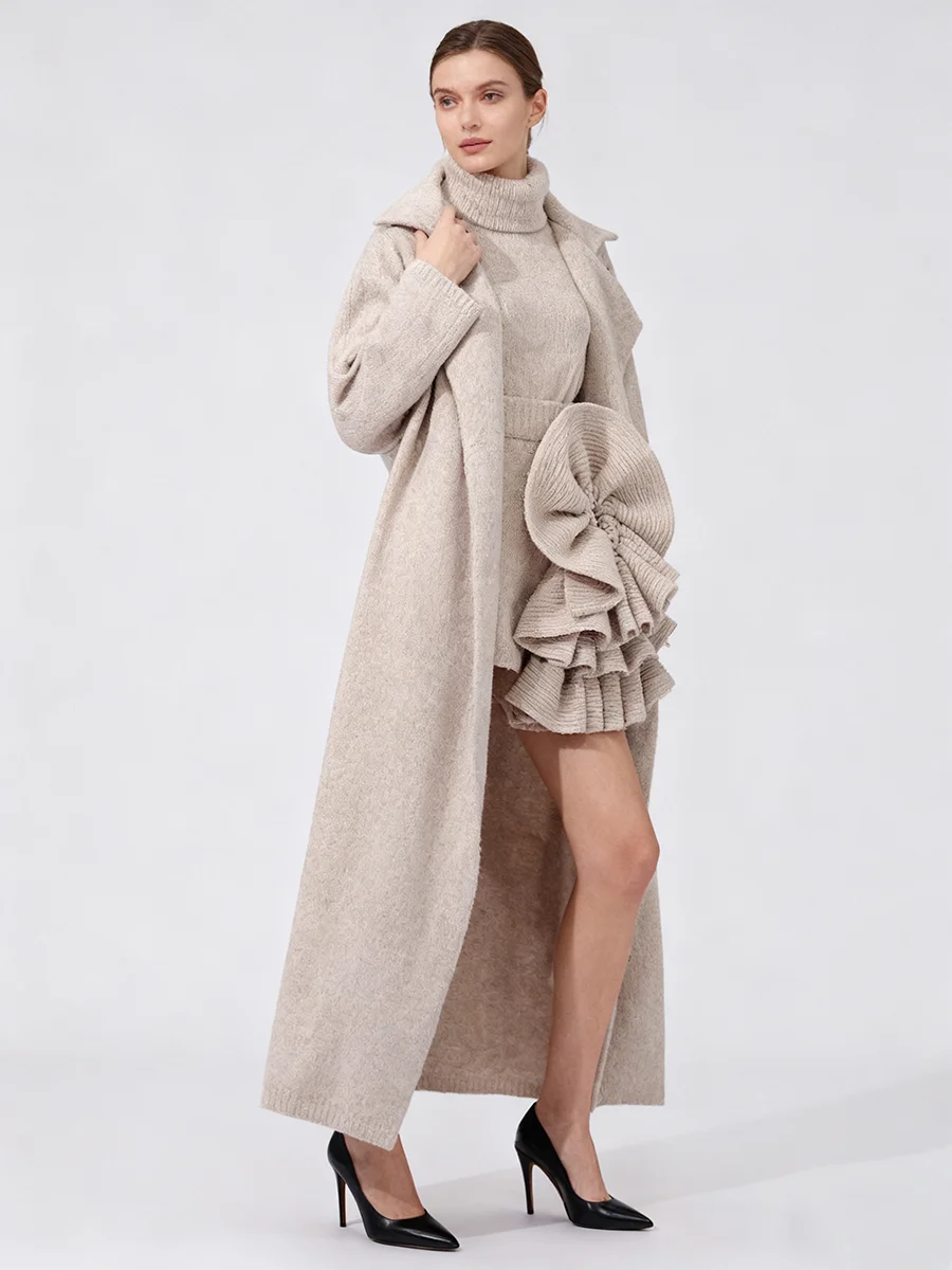 Three Piece Set For Women Lapel Long Sleeve Coat High Neck Vest High Waist Spliced Appliques Skirt Chic Sets Female
Three Piece Set For Women Lapel Long Sleeve Coat High Neck Vest High Waist Spliced Appliques Skirt Chic Sets Female