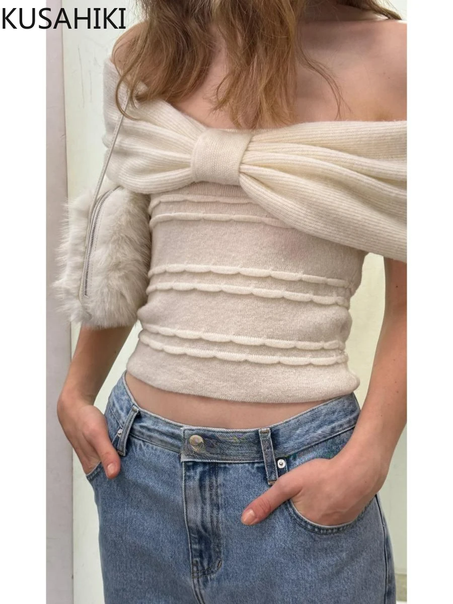 KUSAHIKI Spring New Bow Tie Off Shoulder Top for Women Korean Niche Versatile Design Spicy Girl Knit Sweater
KUSAHIKI Spring New Bow Tie Off Shoulder Top for Women Korean Niche Versatile Design Spicy Girl Knit Sweater