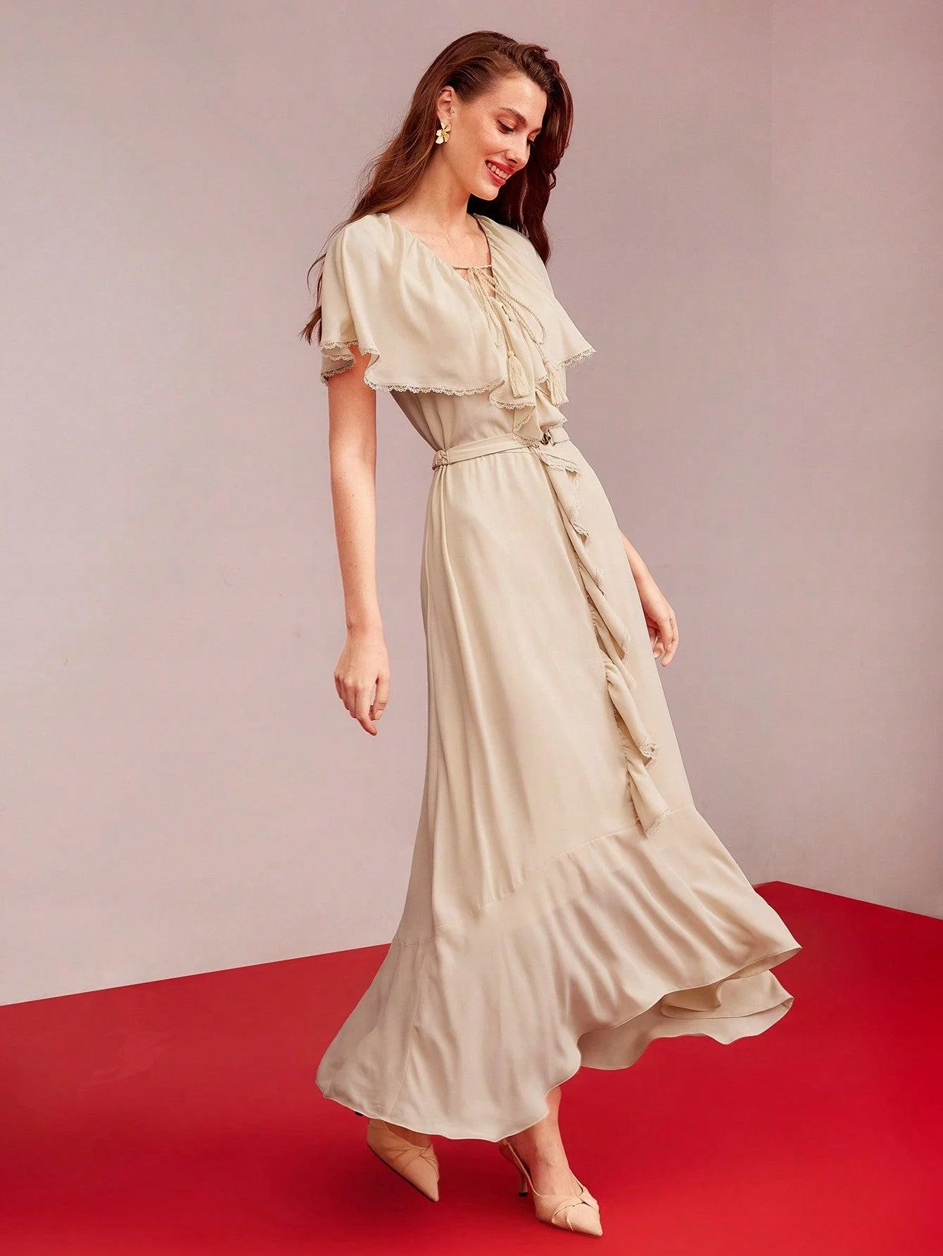 Gentle Snowflake Chiffon Dress Shoulder Style V-Neck Tassel Belt Irregular Hemming Fairy Long Dress Women's Business Wear
Gentle Snowflake Chiffon Dress Shoulder Style V-Neck Tassel Belt Irregular Hemming Fairy Long Dress Women's Business Wear