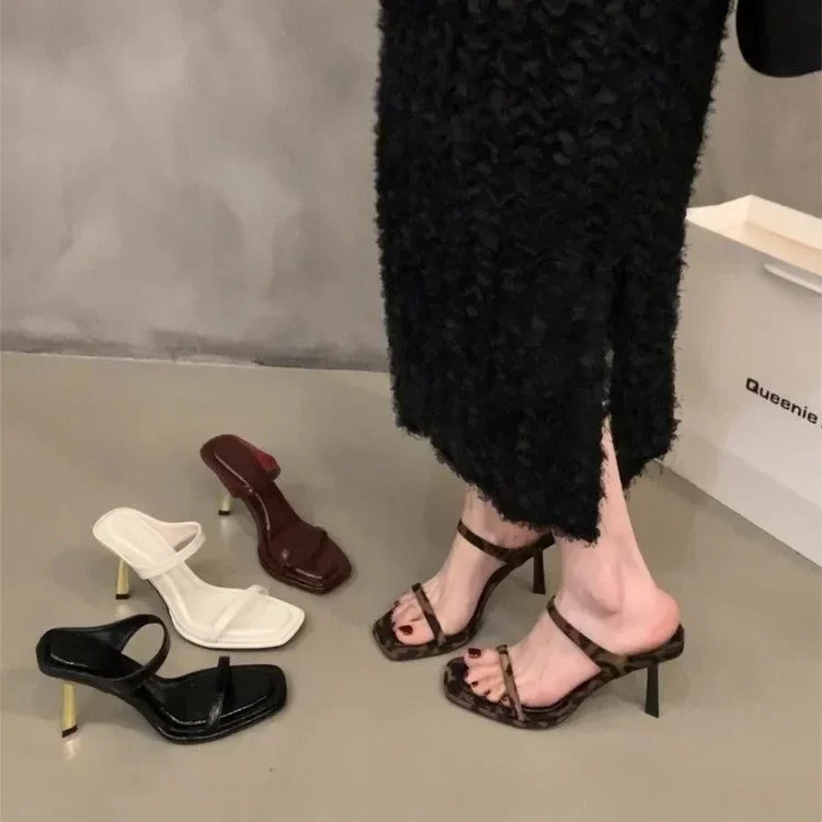 Fashion Leopard Print Footwear Metal Heels Women Pumps Slides Shoes New in 2025 Female Shallow Ladies High Heels Slippers Shoes
Fashion Leopard Print Footwear Metal Heels Women Pumps Slides Shoes New in 2025 Female Shallow Ladies High Heels Slippers Shoes