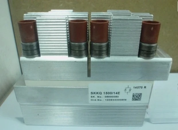 Совершенно новый модуль питания SKKQ560/16E SKKQ1500/14E SKKQ1200/16E Быстрая доставка
Совершенно новый модуль питания SKKQ560/16E SKKQ1500/14E SKKQ1200/16E Быстрая доставка