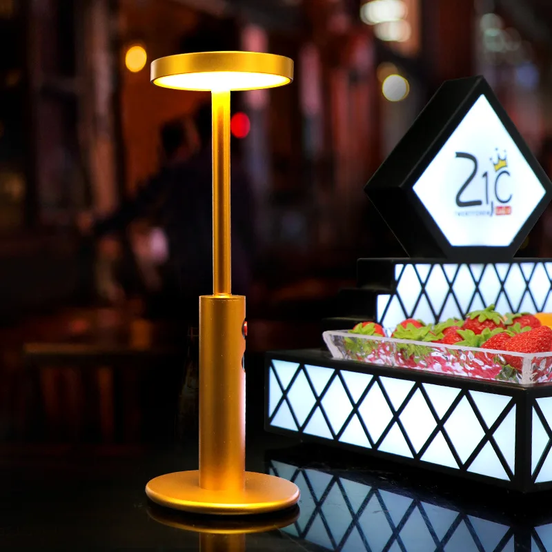 Настольная лампа для зарядки бара, ночной клуб, кафе, декоративная настольная лампа, ночник, цилиндрическая полностью алюминиевая нержавеющая светодиодная лампа для бара
Настольная лампа для зарядки бара, ночной клуб, кафе, декоративная настольная лампа, ночник, цилиндрическая полностью алюминиевая нержавеющая светодиодная лампа для бара
