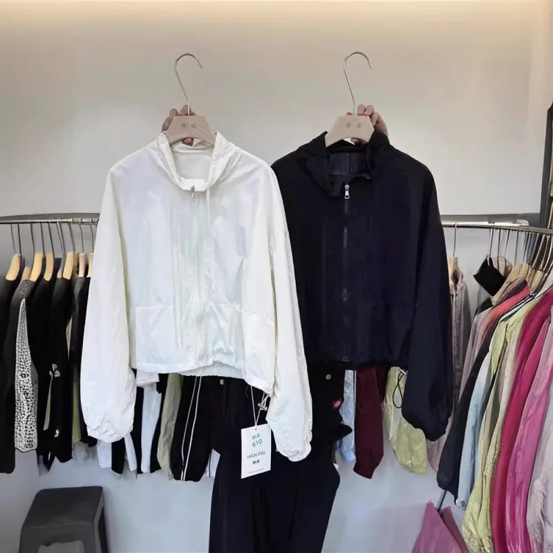 2024Летняя новая свободная универсальная однотонная куртка с воротником-стойкой, высококачественная солнцезащитная куртка на молнии и шнурке для женщин, трансграничная
2024Летняя новая свободная универсальная однотонная куртка с воротником-стойкой, высококачественная солнцезащитная куртка на молнии и шнурке для женщин, трансграничная