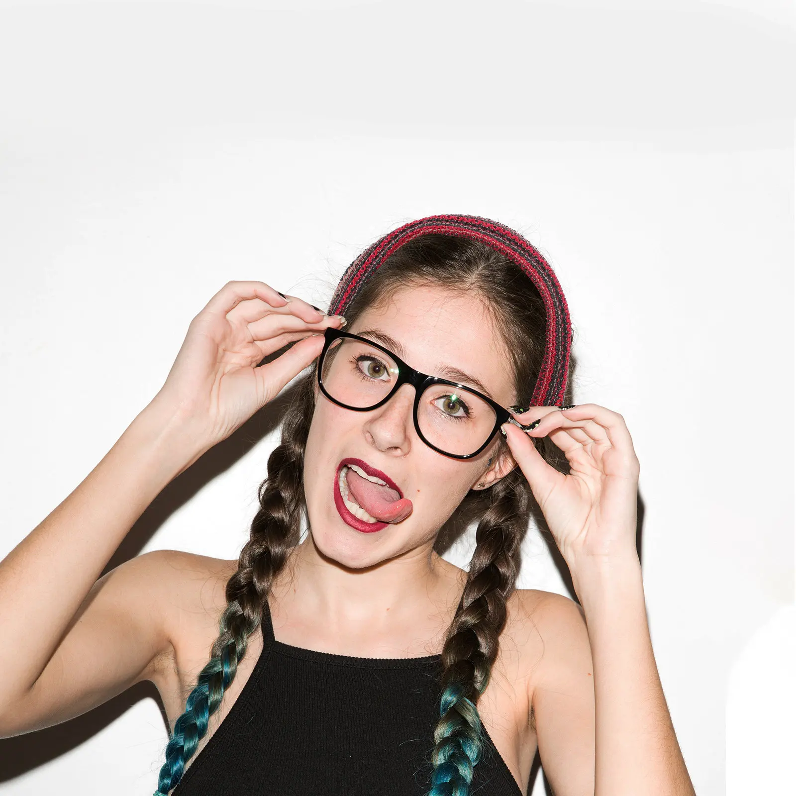 Vintage Decorative Hairband Elegant Wide Headdress Female Head Decor Suitable for Wedding Party Beach Daily Wear Girls Hair
Vintage Decorative Hairband Elegant Wide Headdress Female Head Decor Suitable for Wedding Party Beach Daily Wear Girls Hair