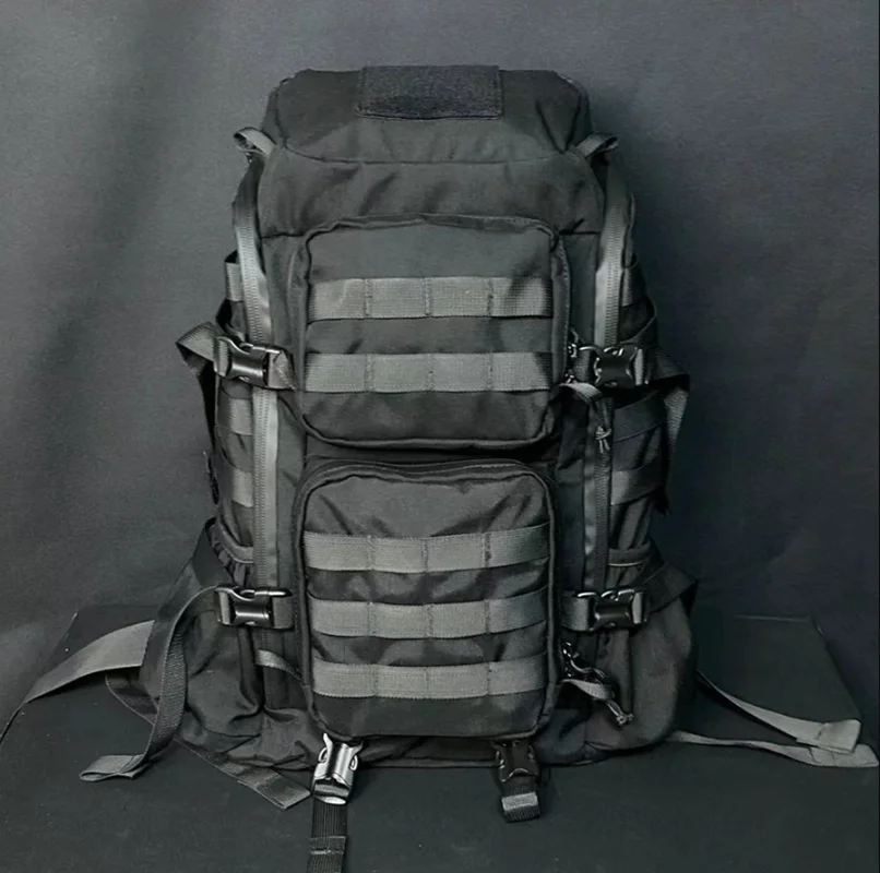 Blitz 30L Men's Tactical Outdoor Backpack Comfortable Package Distribute Load Size: 53*32*37CM
Blitz 30L Men's Tactical Outdoor Backpack Comfortable Package Distribute Load Size: 53*32*37CM