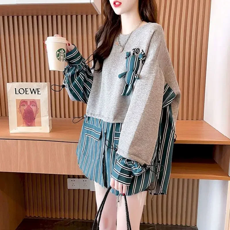 Womens Pullovers Fashion Striped Patchwork Fake Two-piece Tops Spring Autumn Trend Casual Loose Pullover Korean Design Sense Top
Womens Pullovers Fashion Striped Patchwork Fake Two-piece Tops Spring Autumn Trend Casual Loose Pullover Korean Design Sense Top