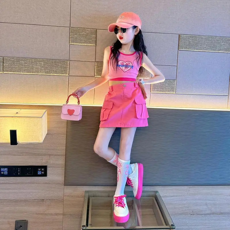 Girls' Summer Set 2026 New Children's Dopamine Pink Sweet Tank Top+Skirt Pants 2-piece Set 110-170cm
Girls' Summer Set 2026 New Children's Dopamine Pink Sweet Tank Top+Skirt Pants 2-piece Set 110-170cm