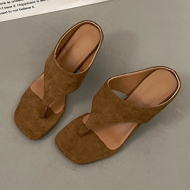 Retro Women Clip Toe Heeled Slippers Elegant Mid Heels Shoes Summer Square Toe Stilettos Pumps 2025 New Designer Fad Flip Flops
Retro Women Clip Toe Heeled Slippers Elegant Mid Heels Shoes Summer Square Toe Stilettos Pumps 2025 New Designer Fad Flip Flops