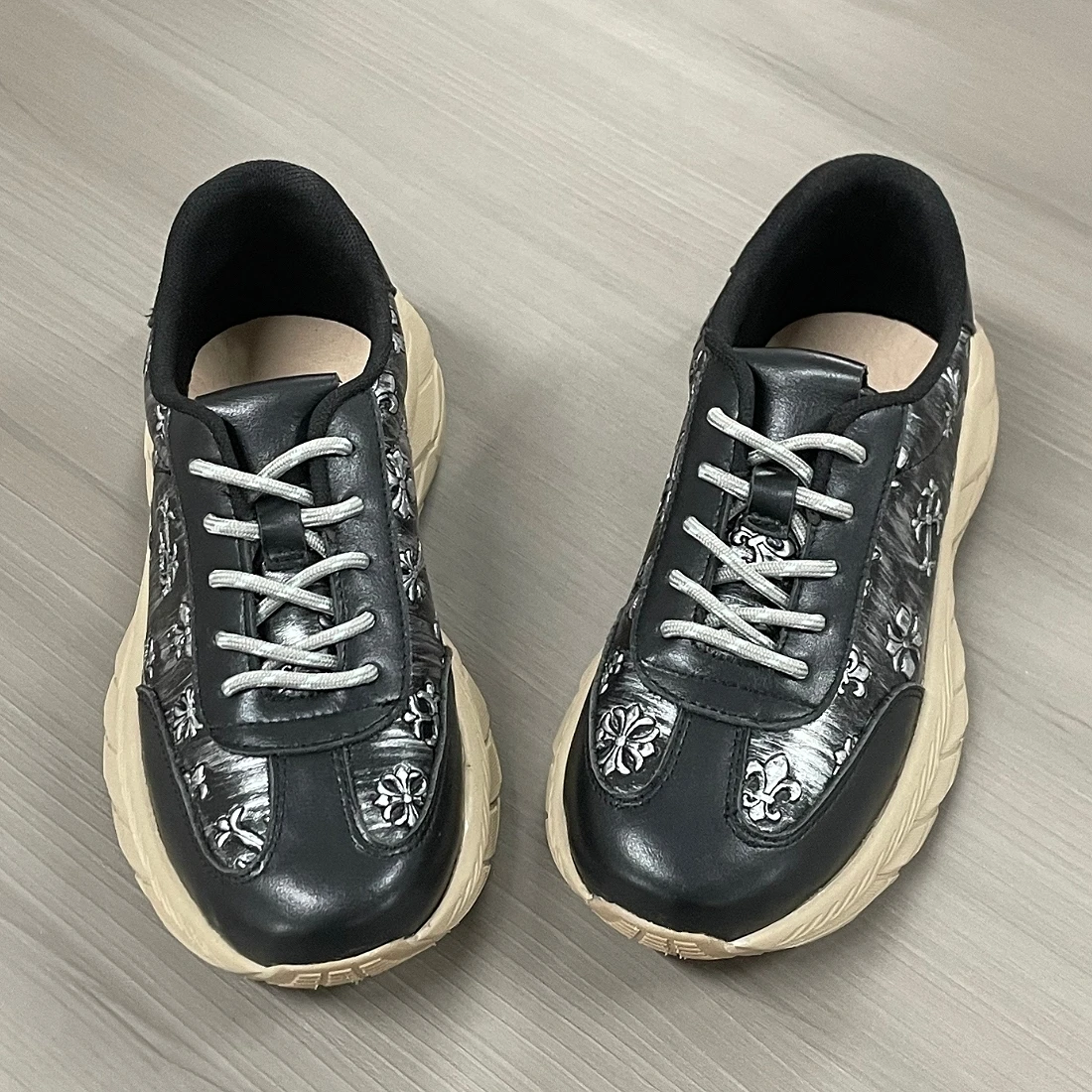 Xingliupi New Arrival Women's Shoes Sports Shoes Real leather Daily Wear Party Fashion Outdoor Sneakers lightweight Commute
Xingliupi New Arrival Women's Shoes Sports Shoes Real leather Daily Wear Party Fashion Outdoor Sneakers lightweight Commute