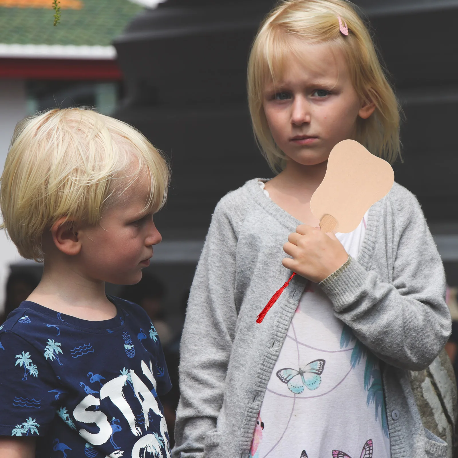 4Pcs Mini Fans DIY Blank Graffiti Hand Fans Paper Bamboo Material for Painting Crafts Wedding Souvenirs Home Decoration Gift
4Pcs Mini Fans DIY Blank Graffiti Hand Fans Paper Bamboo Material for Painting Crafts Wedding Souvenirs Home Decoration Gift