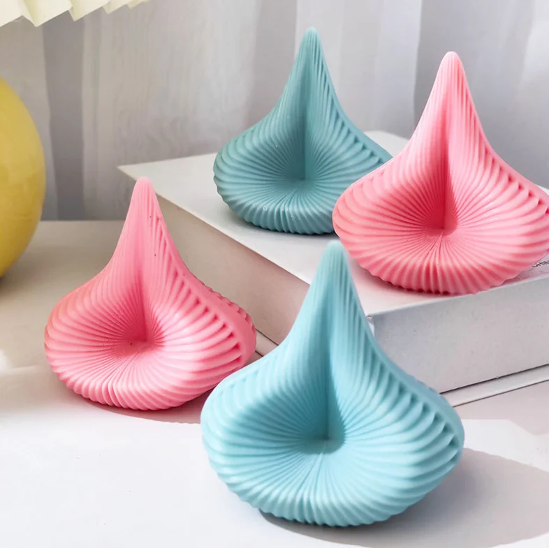 SZ656 Pyramid 3D Water Drop Incense Candle Soap Silicone Mold DIY Mousse Cake Baking Mould
SZ656 Pyramid 3D Water Drop Incense Candle Soap Silicone Mold DIY Mousse Cake Baking Mould