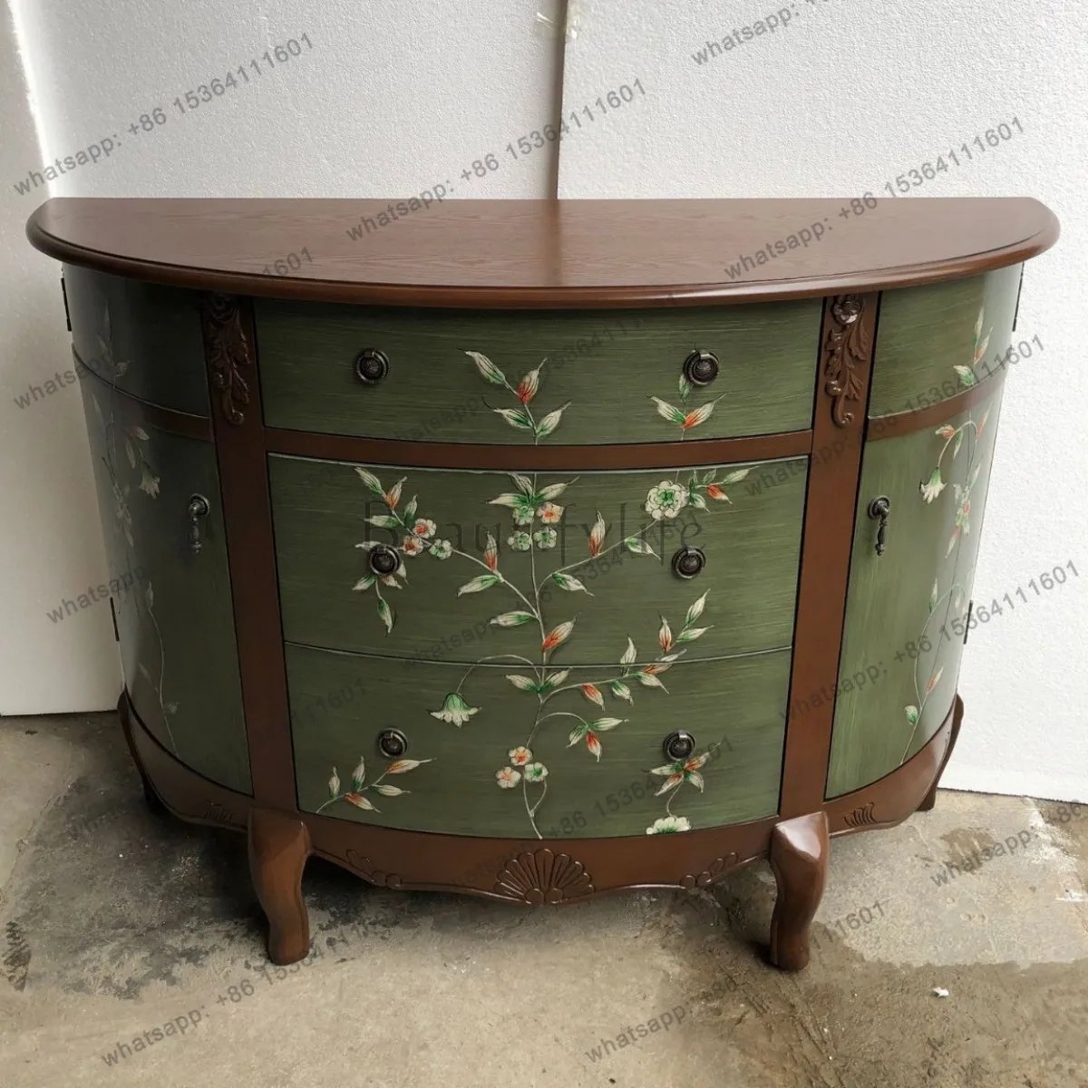 American painted entrance solid wood living room decorative chest
American painted entrance solid wood living room decorative chest