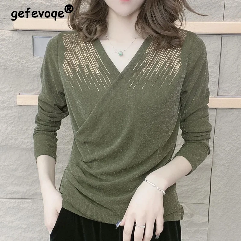 Autumn Winter V-neck Diamonds Bottoming T-shirt Ladies Long Sleeve Loose Casual Folds Pullover Top Women Fashion All-match Tee
Autumn Winter V-neck Diamonds Bottoming T-shirt Ladies Long Sleeve Loose Casual Folds Pullover Top Women Fashion All-match Tee