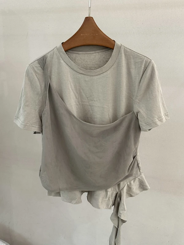 Korean Style Short Sleeve T-Shirt Women's Fashion Fake Two-Piece Design Summer 2026 Breathable Skin-Friendly round Neck Top
Korean Style Short Sleeve T-Shirt Women's Fashion Fake Two-Piece Design Summer 2026 Breathable Skin-Friendly round Neck Top