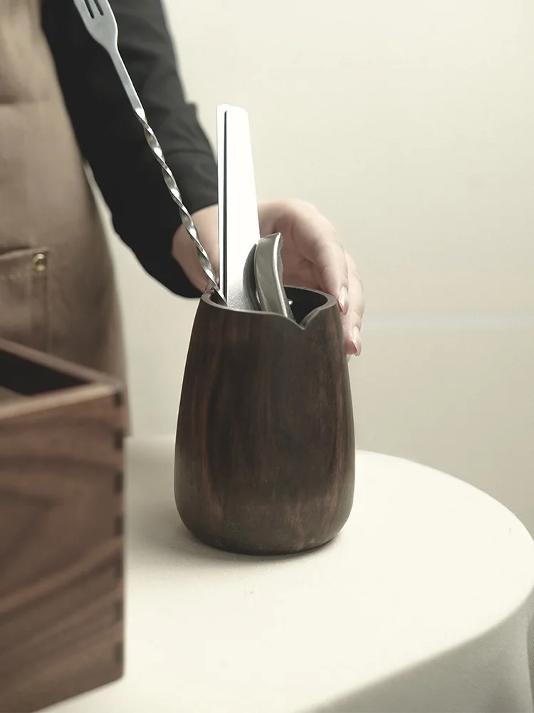 Многофункциональный настольный органайзер из орехового дерева Bla: подставка для вилок, ложек и ножей, контейнер для хранения кофейных принадлежностей премиум-класса
Многофункциональный настольный органайзер из орехового дерева Bla: подставка для вилок, ложек и ножей, контейнер для хранения кофейных принадлежностей премиум-класса