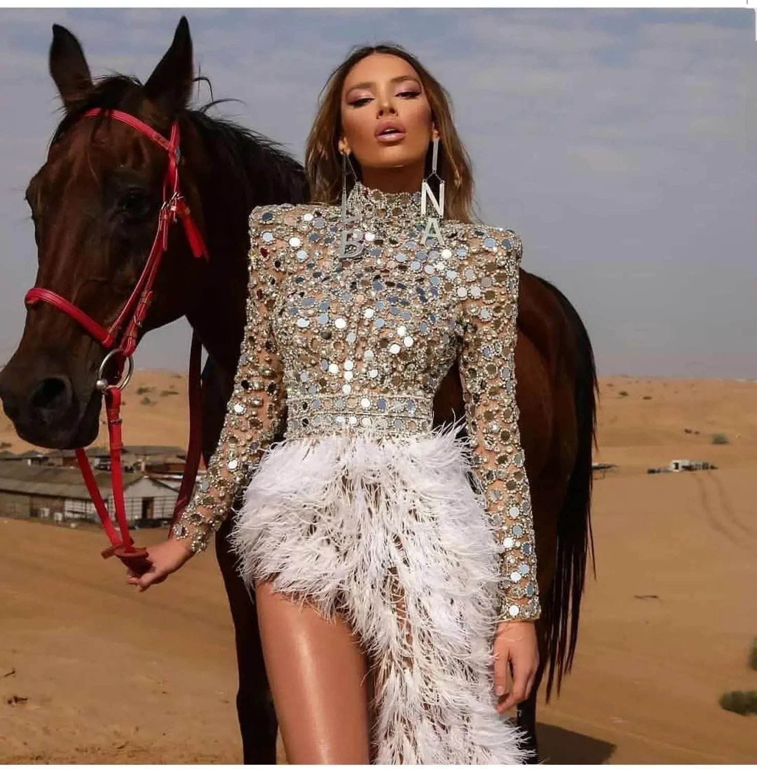 Sequins Feather Dress Women Birthday Celebrate Wedding Bar DS Latin Dresses Dance Dresses stage costume
Sequins Feather Dress Women Birthday Celebrate Wedding Bar DS Latin Dresses Dance Dresses stage costume