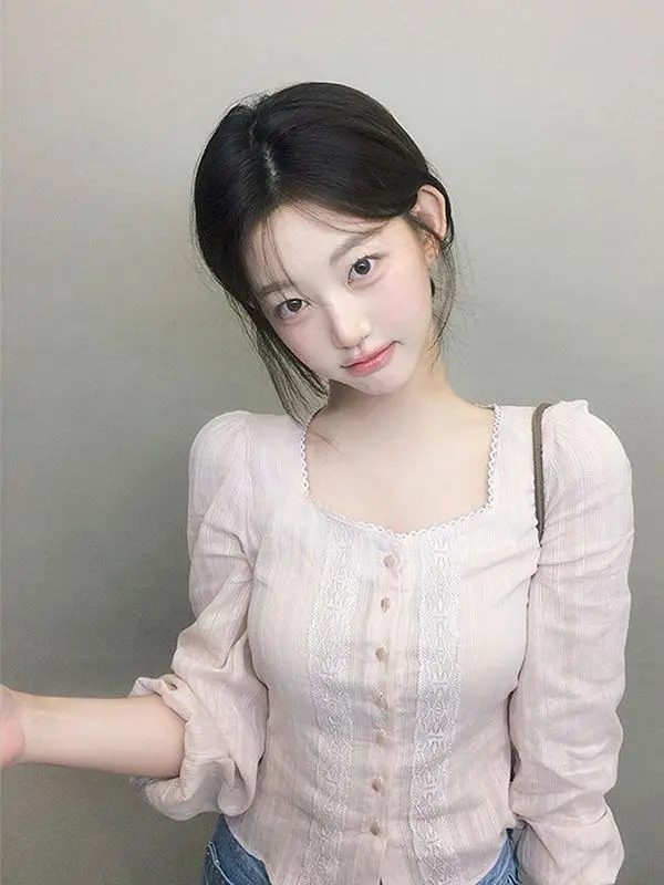 Korean Early Autumn Lace Splice Long Sve irt Women's Slim Fit Casual Sle Square Collar Faionable plus Size irt
Korean Early Autumn Lace Splice Long Sve irt Women's Slim Fit Casual Sle Square Collar Faionable plus Size irt