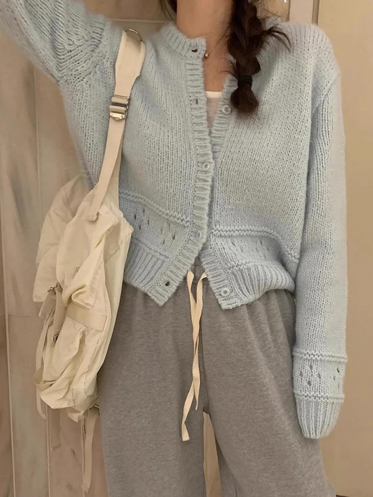 Knitted Gentle Sweet Women Long Sleeve Cutout Ladies Jacquard Soft Glutinous Long Sleeved Knitted Cardigan Sweater Knitwear
Knitted Gentle Sweet Women Long Sleeve Cutout Ladies Jacquard Soft Glutinous Long Sleeved Knitted Cardigan Sweater Knitwear