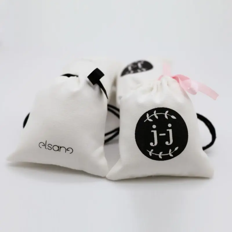 2000pcs custom Printing 10*11cm Drawstring Bag Canvas Fabric Jewelry Gift packaging Pouch
2000pcs custom Printing 10*11cm Drawstring Bag Canvas Fabric Jewelry Gift packaging Pouch
