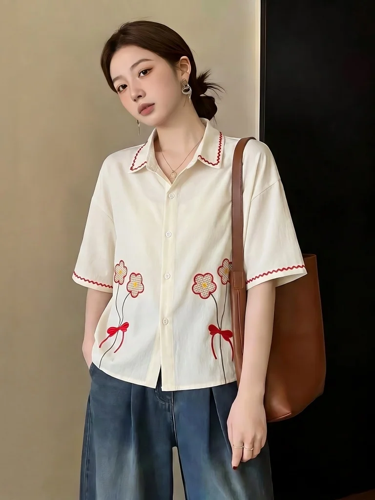 Red Flower Embroidery Short Sleeve Shirt Women's Summer New plus Size Slimming Age-Defying Top Korean Style Loose Fit
Red Flower Embroidery Short Sleeve Shirt Women's Summer New plus Size Slimming Age-Defying Top Korean Style Loose Fit