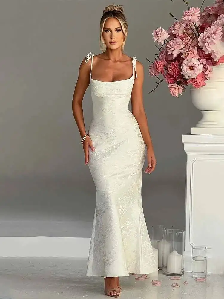 New Women Nightclub Sexy Party Dresses Spaghetti Strap 2026 Summer Dress Elegant Jacquard Slim Bodycon Maxi Long Dress
New Women Nightclub Sexy Party Dresses Spaghetti Strap 2026 Summer Dress Elegant Jacquard Slim Bodycon Maxi Long Dress