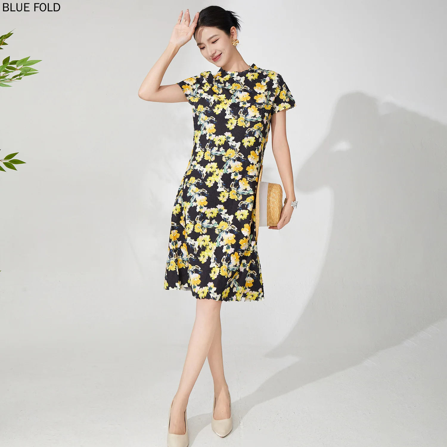 MIYAKE PLEATS Dress for Women Summer High-end Sense Floral Dress 2025 New Fashion Temperament Versatile Midi Dress
MIYAKE PLEATS Dress for Women Summer High-end Sense Floral Dress 2025 New Fashion Temperament Versatile Midi Dress