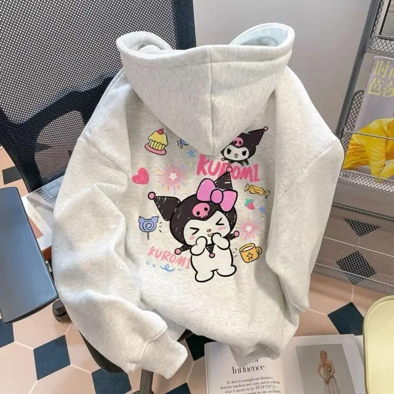 Sanrio Kuromi японский свитшот с капюшоном для женщин Kawaii аниме модный повседневный свободный осенне-зимний женский вязаный костюм
Sanrio Kuromi японский свитшот с капюшоном для женщин Kawaii аниме модный повседневный свободный осенне-зимний женский вязаный костюм